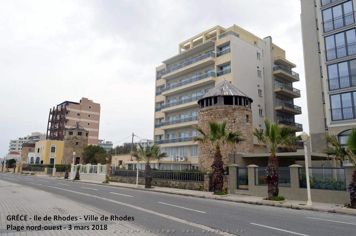 176- Rhodes ville et port d'honneur.JPG
